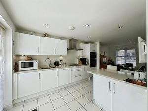 Photo 15- click for photo gallery